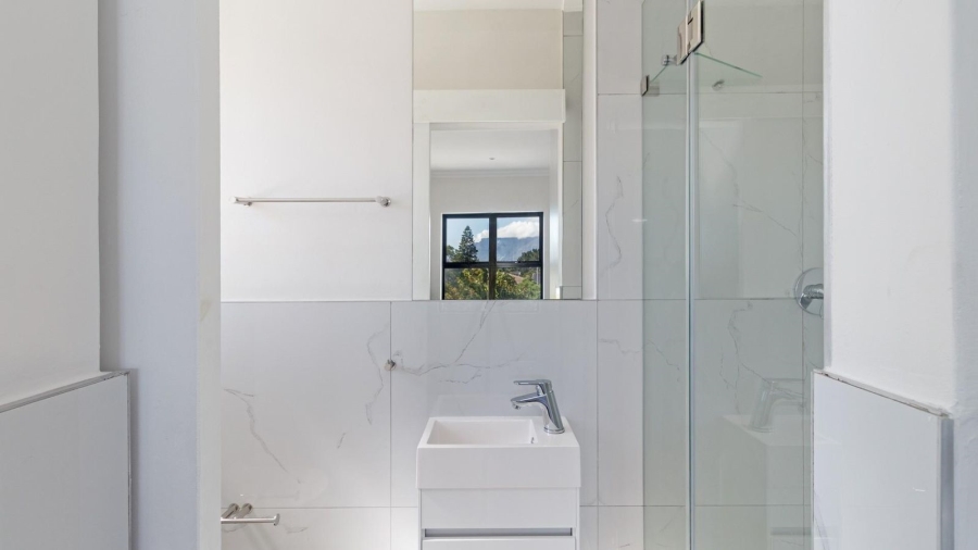 2 Bedroom Property for Sale in Flamingo Vlei Western Cape